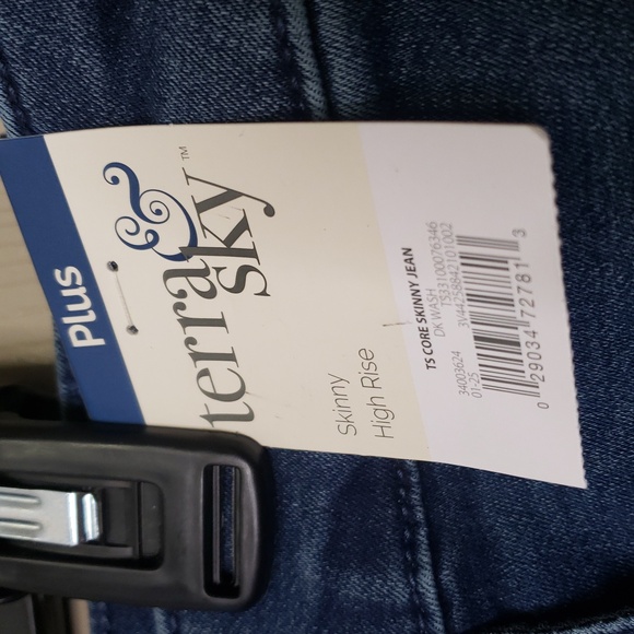 NWT Terra & Sky Plus High Rise Dark Blue Skinny Jeans Size 18W - Picture 6 of 8